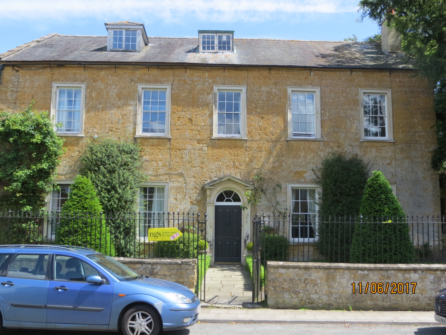 South Cary House, Castle Cary, Somerset, BA7 7ES National Garden Scheme